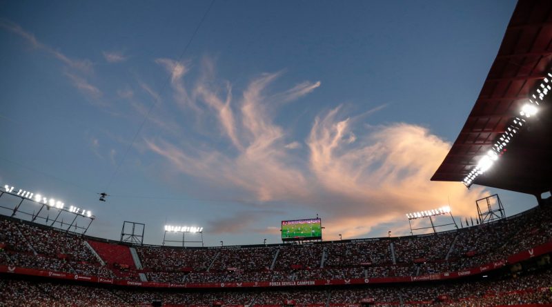 "Bastardos malagueños, os quemaremos toda la ciudad": Los desafortunados canticos en la previa del Sevilla-Rayo