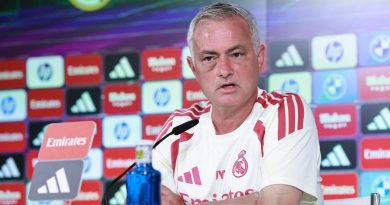 Mourinho afirma que el arbitro influyó en el resultado del Atlético de Madrid-Málaga CF