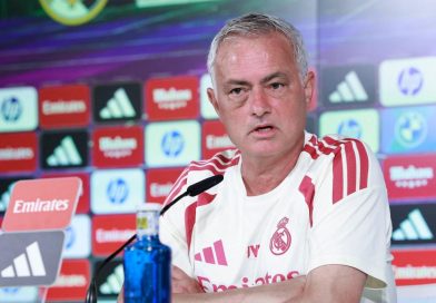 Mourinho afirma que el arbitro influyó en el resultado del Atlético de Madrid-Málaga CF