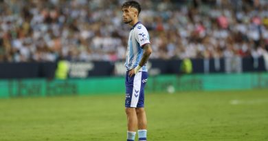 Al Málaga CF se le ven las costuras en su primera derrota como local